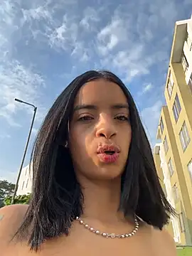 Snapshot of Laura_fernandezII chatting on 02-11-26, 12:32 Laura fernandezII online show from 02-11-26, 12:32