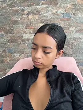 Snapshot of Laura_fernandezII chatting on 03-03-26, 04:35 Laura fernandezII online show from 03-03-26, 04:35