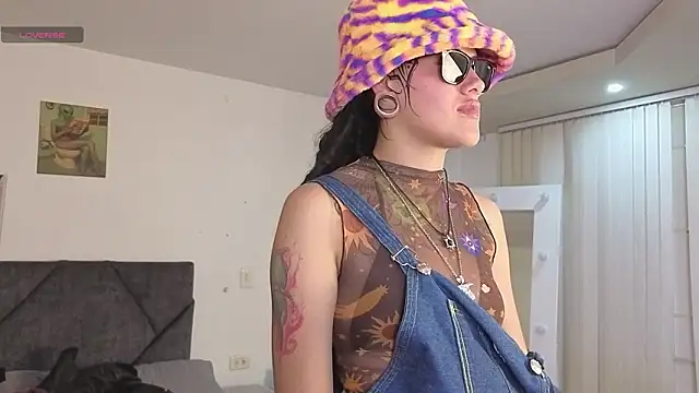  sharlotte777 online show from 02-28-26, 05:25