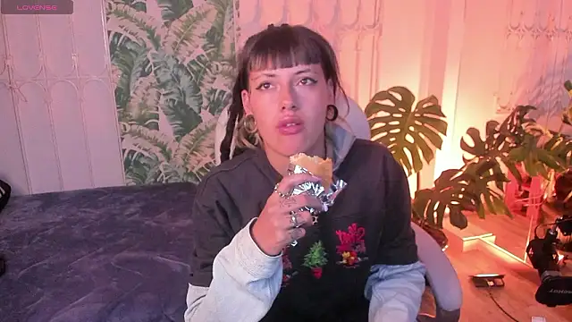  sharlotte777 online show from 03-26-26, 01:49