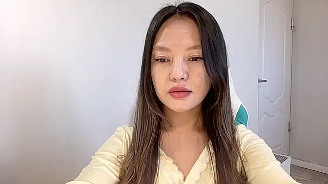 Risalynn online show from 12-11-24, 03:45