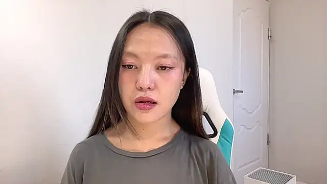 Risalynn online show from 12-24-24, 03:49