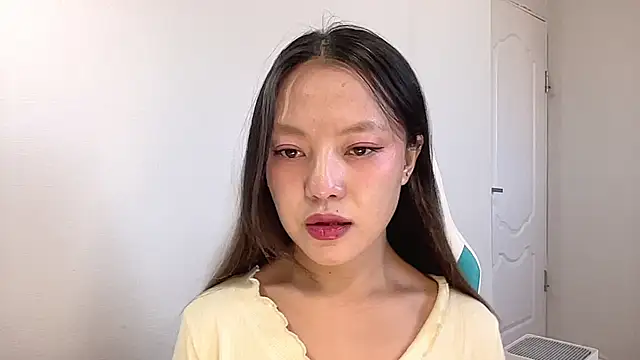 Risalynn online show from 12-25-24, 03:50