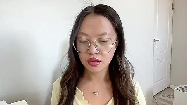 Risalynn online show from 01-25-25, 03:19