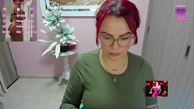 Snapshot of KAROL_MILF chatting on 02-27-26, 01:05 KAROL MILF online show from 02-27-26, 01:05