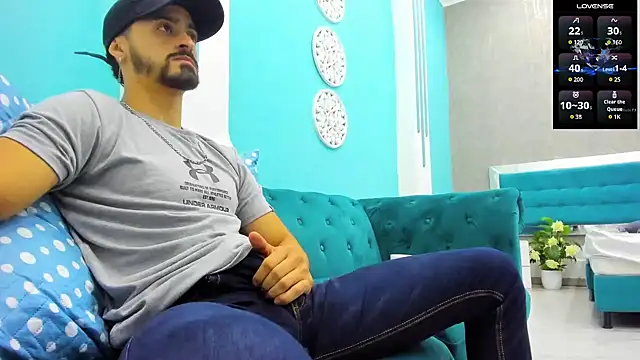 Snapshot of MAXIMUS_MASTE3 chatting on 01-11-25, 04:27 MAXIMUS MASTE3 online show from 01-11-25, 04:27