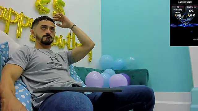 Snapshot of MAXIMUS_MASTE3 chatting on 01-13-25, 04:39 MAXIMUS MASTE3 online show from 01-13-25, 04:39