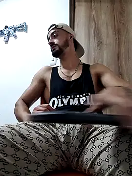 Snapshot of MAXIMUS_MASTE3 chatting on 02-04-25, 03:22 MAXIMUS MASTE3 online show from 02-04-25, 03:22