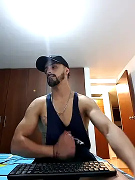 Snapshot of MAXIMUS_MASTE3 chatting on 02-09-25, 01:00 MAXIMUS MASTE3 online show from 02-09-25, 01:00