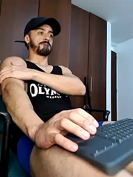 Snapshot of MAXIMUS_MASTE3 chatting on 03-09-25, 08:18 MAXIMUS MASTE3 online show from 03-09-25, 08:18