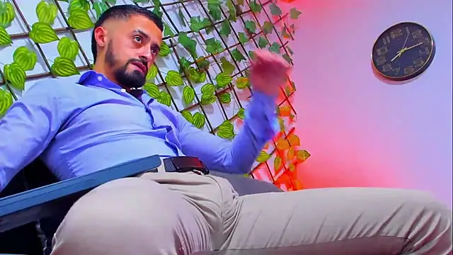 Snapshot of MAXIMUS_MASTE3 chatting on 02-07-26, 09:18 MAXIMUS MASTE3 online show from 02-07-26, 09:18