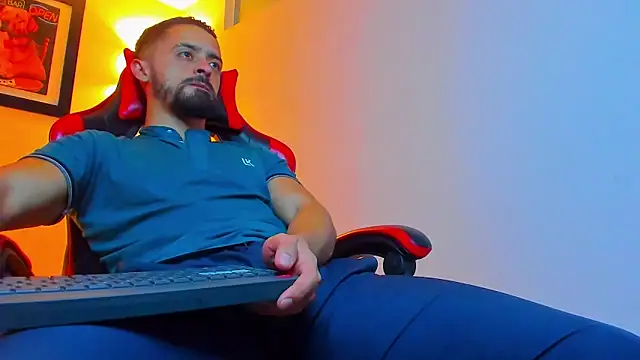 Snapshot of MAXIMUS_MASTE3 chatting on 02-25-26, 06:12 MAXIMUS MASTE3 online show from 02-25-26, 06:12