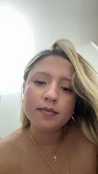 MiaPetit  online show from 11-30-25, 07:40