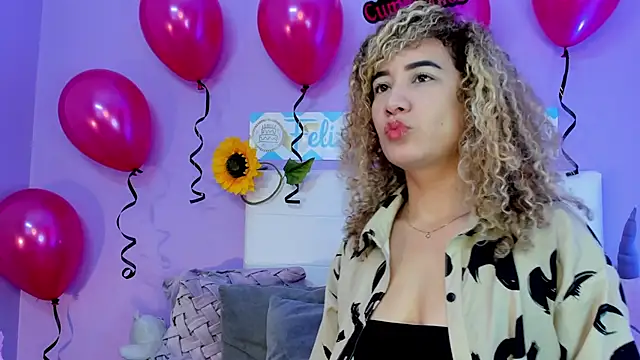 Charlotte11-11 online show from 11-09-25, 04:27