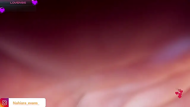 Snapshot of NahiaraEvans_ chatting on 09-24-25, 05:33 NahiaraEvans online show from 09-24-25, 05:33