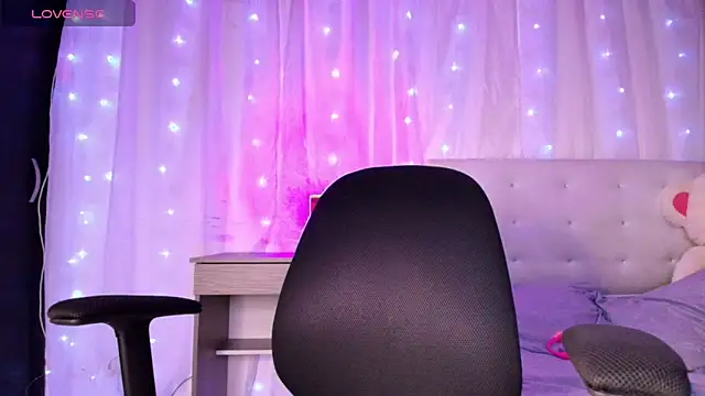 ivonjoness online show from 04-08-26, 03:28