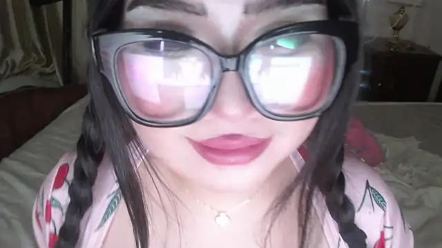 Snapshot of cutie_sakura chatting on 03-02-25, 01:16 cutie sakura online show from 03-02-25, 01:16