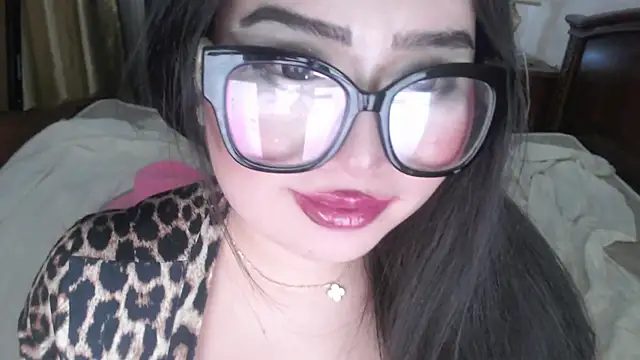 Snapshot of cutie_sakura chatting on 03-08-25, 03:56 cutie sakura online show from 03-08-25, 03:56