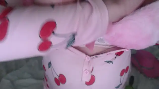 Snapshot of cutie_sakura chatting on 03-13-25, 04:45 cutie sakura online show from 03-13-25, 04:45