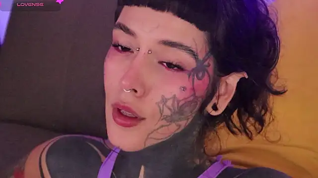 Snapshot of FairyFlexxxx chatting on 02-04-26, 08:36 FairyFlexxxx online show from 02-04-26, 08:36