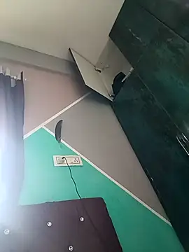 gym lover076 online show from 10-13-25, 10:15