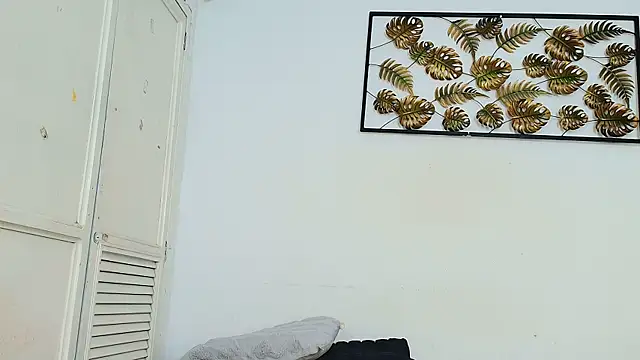 natalia aguirre1 online show from 09-14-25, 12:15