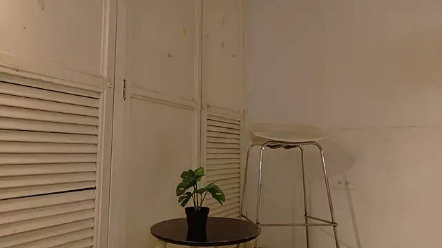 natalia aguirre1 online show from 02-10-26, 12:20