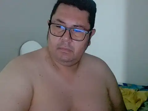 Snapshot of Elgatoloco11 chatting on 05-22-26, 04:52 Elgatoloco11 online show from 05-22-26, 04:52