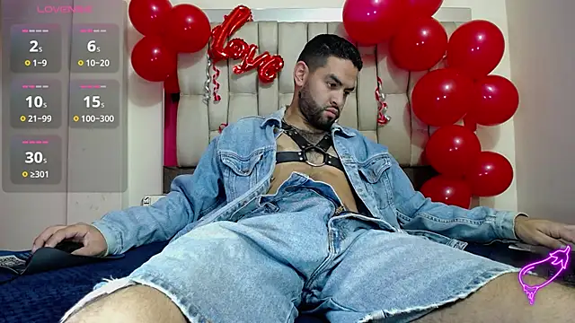 Snapshot of akeemdavid_05 chatting on 02-13-25, 07:42 akeemdavid 05 online show from 02-13-25, 07:42