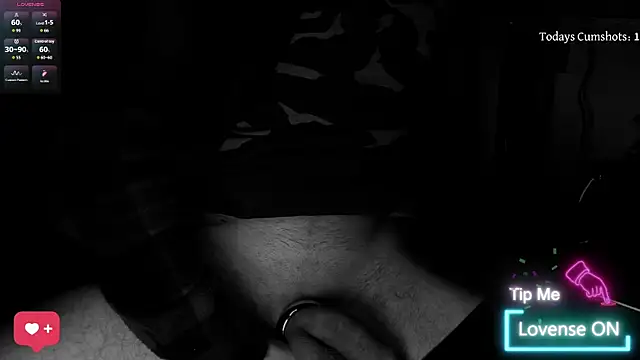 Snapshot of coupleofficial chatting on 09-17-25, 06:09 coupleofficial online show from 09-17-25, 06:09