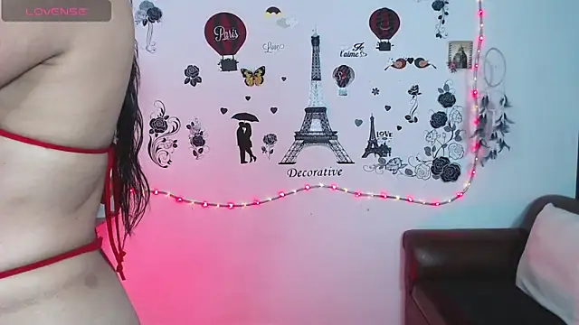 Snapshot of FernandaEloisa chatting on 01-07-25, 05:31 FernandaEloisa online show from 01-07-25, 05:31