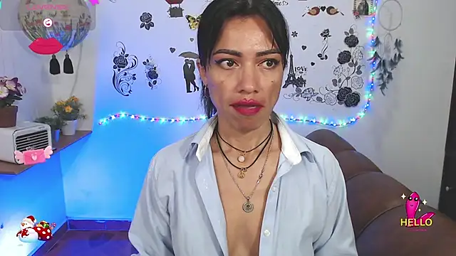 Snapshot of FernandaEloisa chatting on 01-09-25, 04:39 FernandaEloisa online show from 01-09-25, 04:39