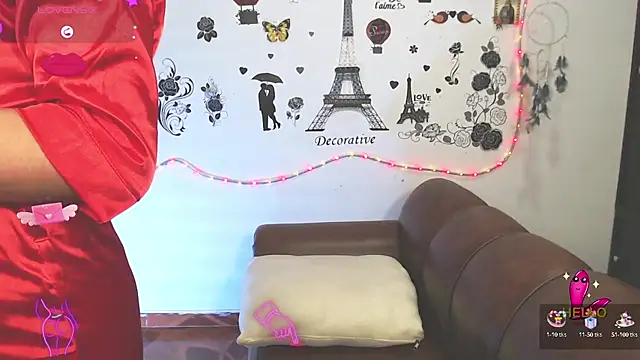 Snapshot of FernandaEloisa chatting on 01-15-25, 04:54 FernandaEloisa online show from 01-15-25, 04:54