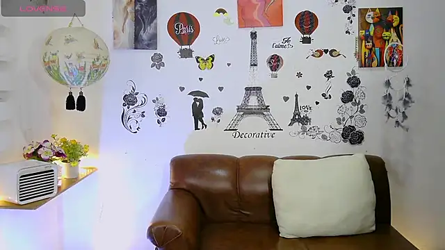 Snapshot of FernandaEloisa chatting on 02-03-25, 12:57 FernandaEloisa online show from 02-03-25, 12:57