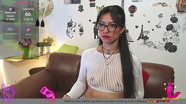 Snapshot of FernandaEloisa chatting on 03-15-25, 08:43 FernandaEloisa online show from 03-15-25, 08:43