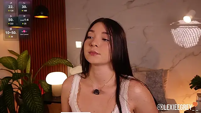 lexiee grey  online show from 05-28-26, 12:02