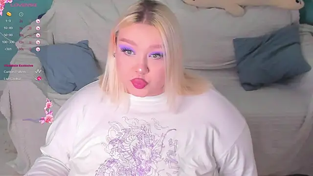 LilyBelll online show from 01-18-25, 07:15