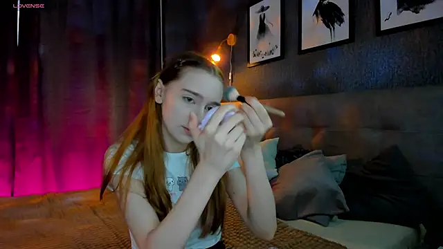 Snapshot of Lesi_Moonie01 chatting on 10-03-25, 07:49 Lesi Moonie01 online show from 10-03-25, 07:49