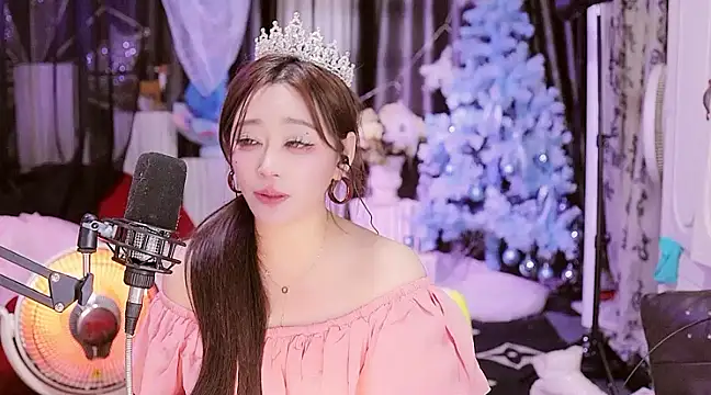 Snapshot of Missy_Nana21 chatting on 01-04-25, 07:13 Missy Nana21 online show from 01-04-25, 07:13