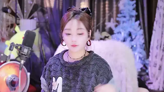 Snapshot of Missy_Nana21 chatting on 01-18-25, 04:10 Missy Nana21 online show from 01-18-25, 04:10