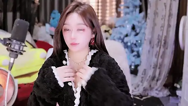 Snapshot of Missy_Nana21 chatting on 02-01-25, 04:33 Missy Nana21 online show from 02-01-25, 04:33