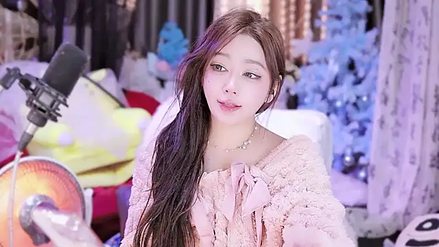 Snapshot of Missy_Nana21 chatting on 02-06-25, 04:25 Missy Nana21 online show from 02-06-25, 04:25