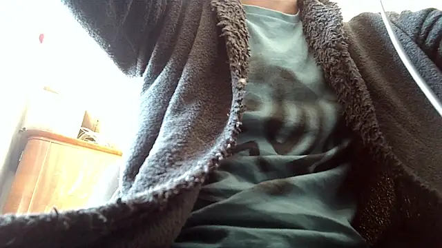 Snapshot of Bigone_Cro chatting on 11-23-25, 11:32 Bigone Cro online show from 11-23-25, 11:32