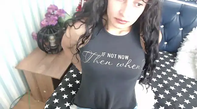 Snapshot of Scarlett_Keaton chatting on 12-22-24, 06:17 Scarlett Keaton online show from 12-22-24, 06:17