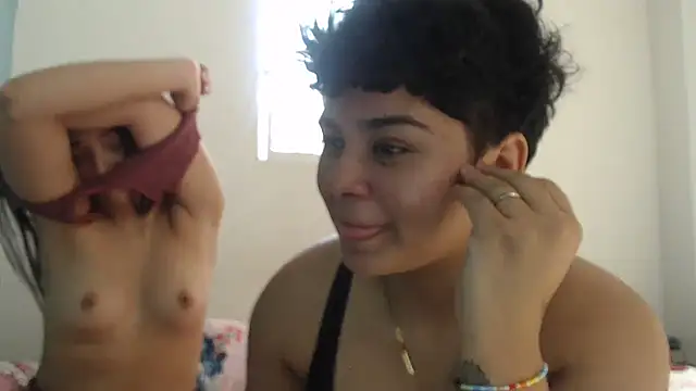 Snapshot of SHARLOTTE_MORGAN chatting on 12-12-24, 07:59 SHARLOTTE MORGAN online show from 12-12-24, 07:59