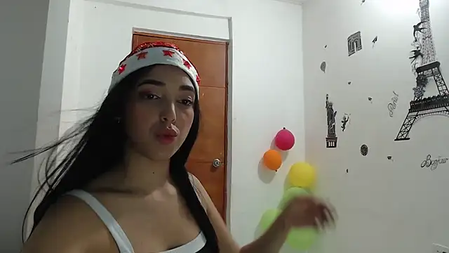 Snapshot of SHARLOTTE_MORGAN chatting on 01-01-25, 06:47 SHARLOTTE MORGAN online show from 01-01-25, 06:47