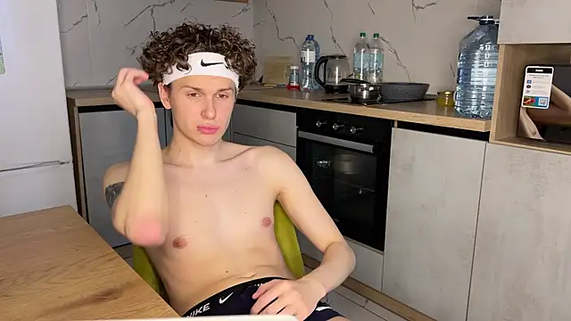 Snapshot of alyx_garden chatting on 03-03-26, 12:55 alyx garden online show from 03-03-26, 12:55