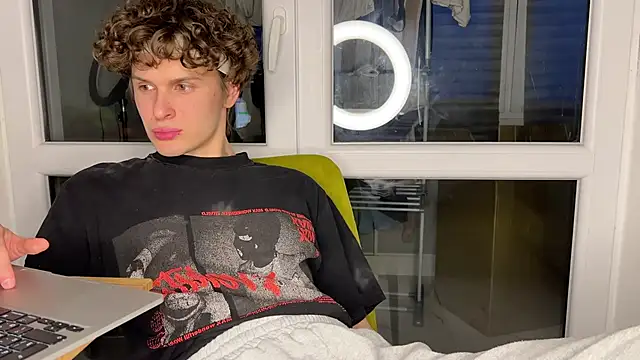 alyx garden online show from 03-09-26, 04:44