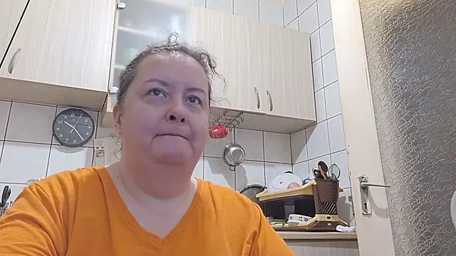 Snapshot of melissaBlessing chatting on 01-26-25, 06:28 melissaBlessing online show from 01-26-25, 06:28