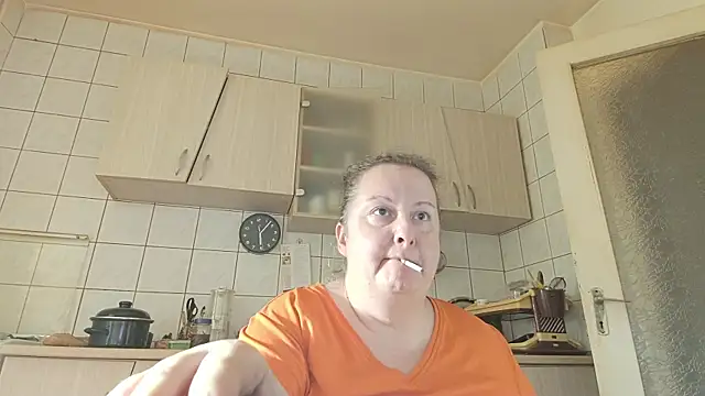 Snapshot of melissaBlessing chatting on 02-09-25, 02:07 melissaBlessing online show from 02-09-25, 02:07